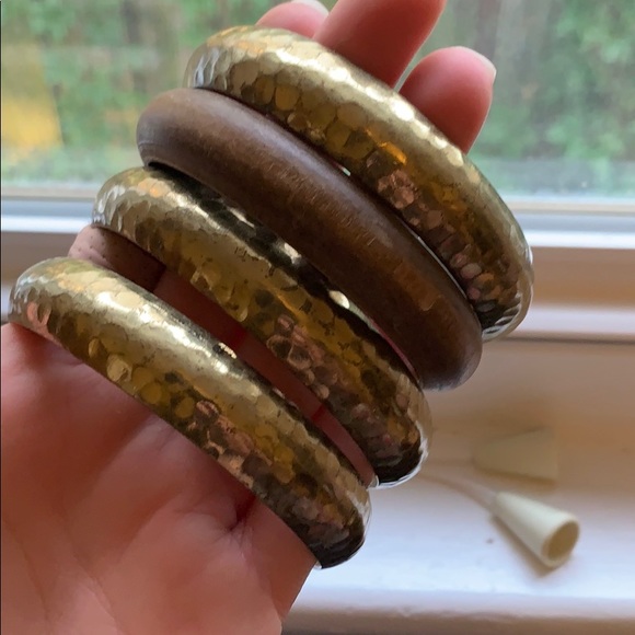 Assorted bangles - Picture 2 of 6